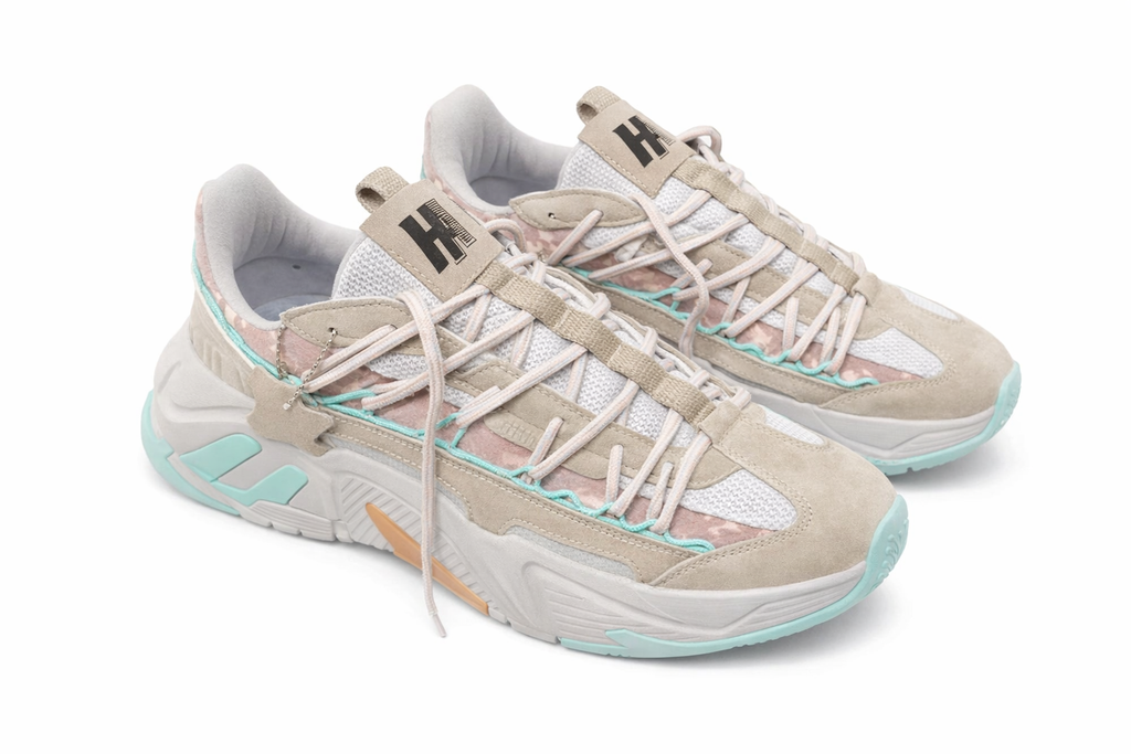 HA V1 LifeStyle Sneakers